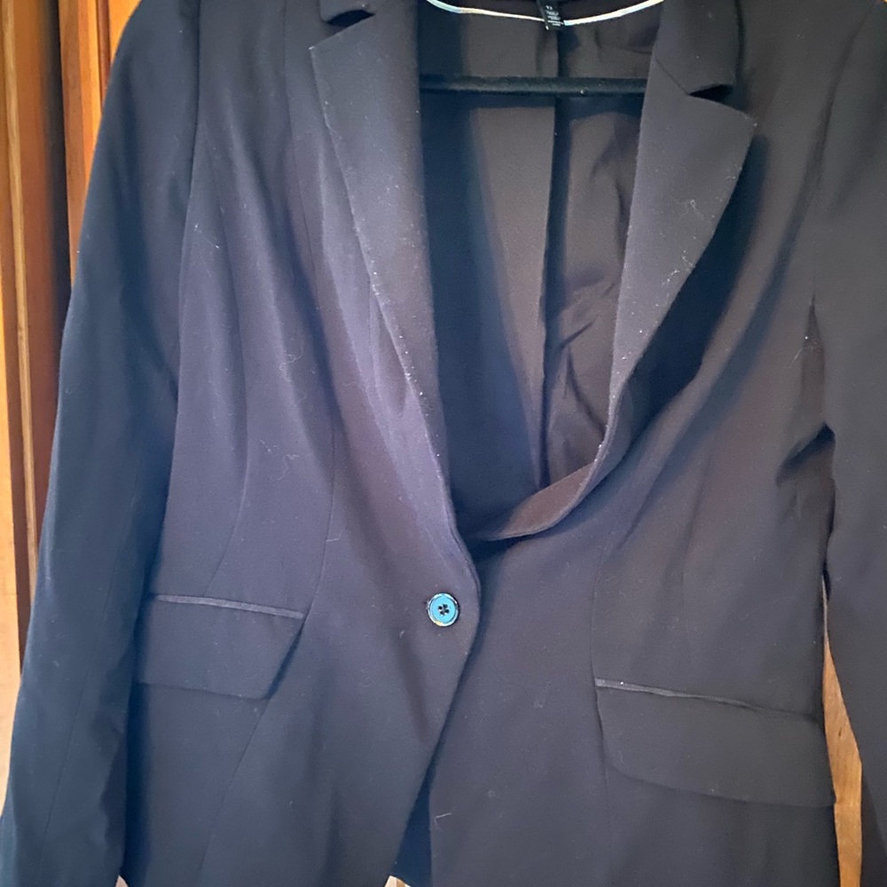 White House Black Market Black Blazer